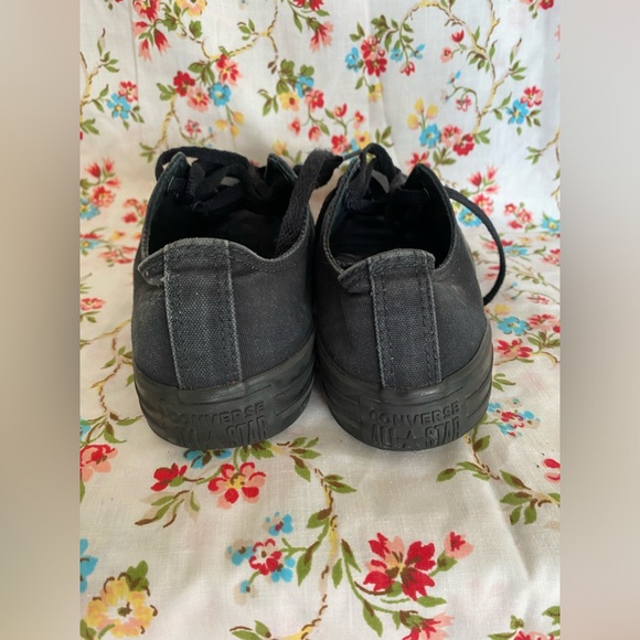 Converse Chuck Taylor, low, all black, size 5.5, great shape! - Picture 7 of 7
